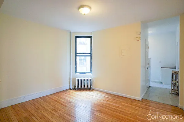 Rented by City Connections Realty | media 5