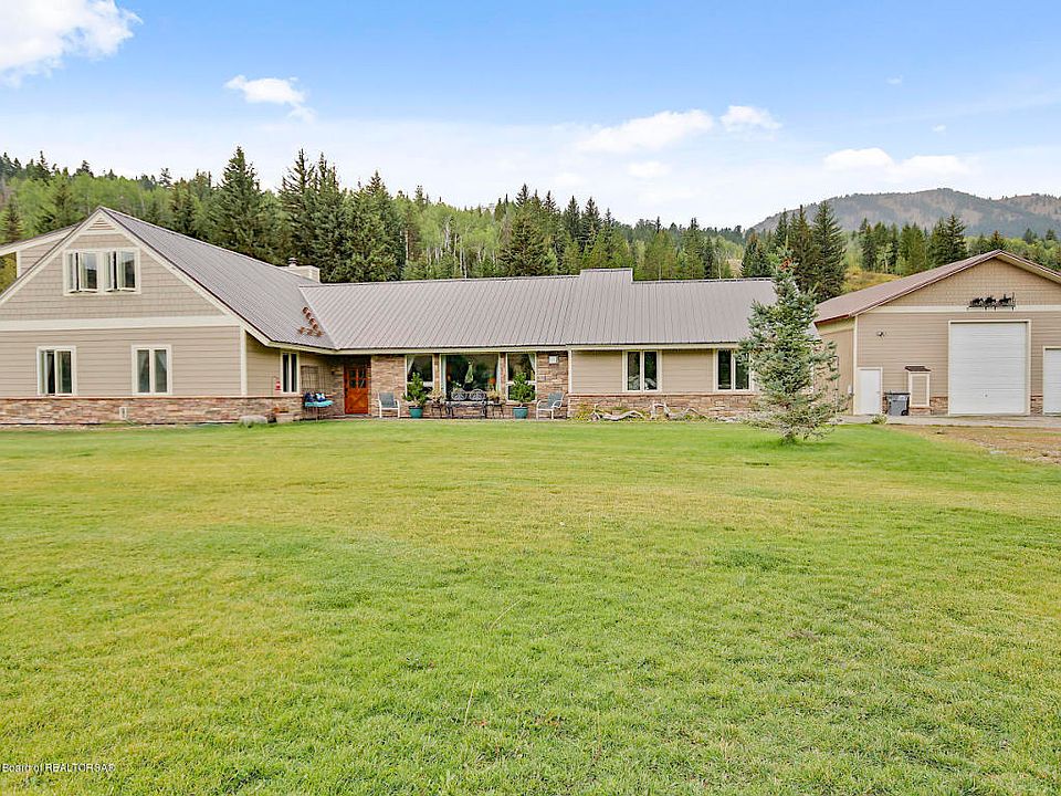 1st image of 4445 E Mule Deer Ln