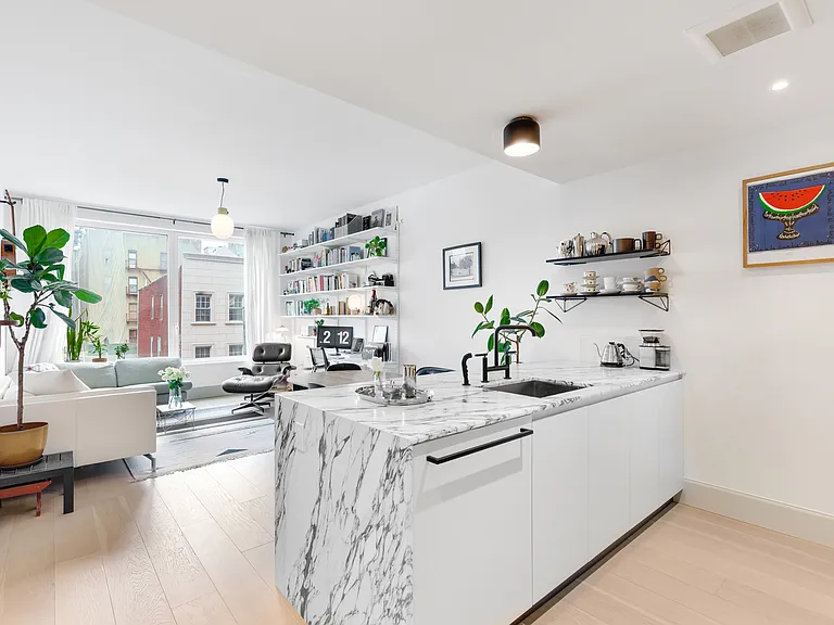 308 N 7th St #3D — Photo 1