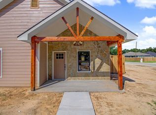 509 Milam St, Hearne, TX 77859