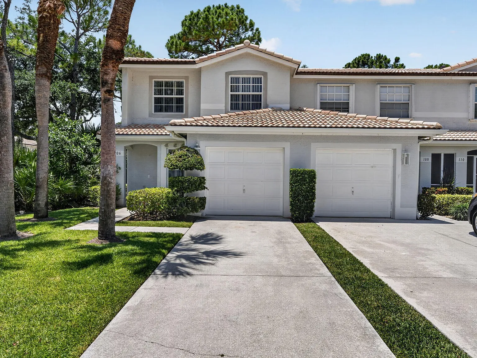 3 bed, 2.5 bath, 1562 sqft, $3,900 — Photo 2