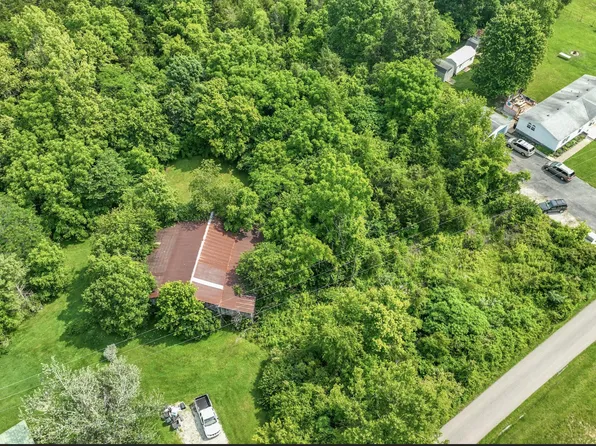 9999 Kidwell Ln, Waco, KY 40385