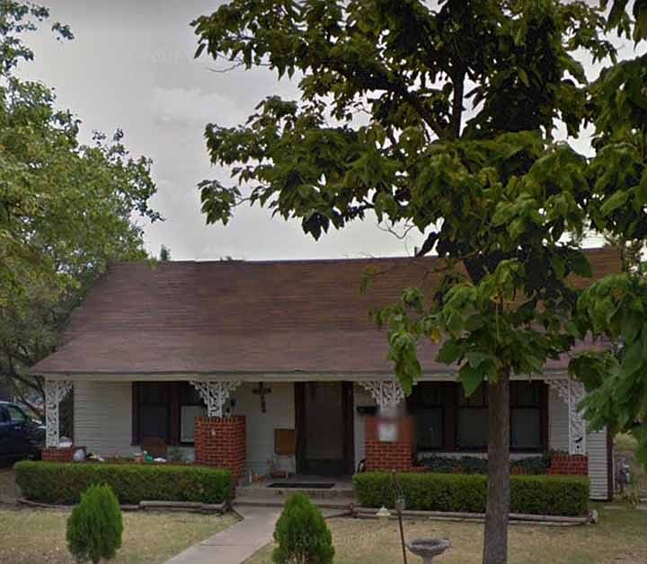 1st image of 1606 Saunders St