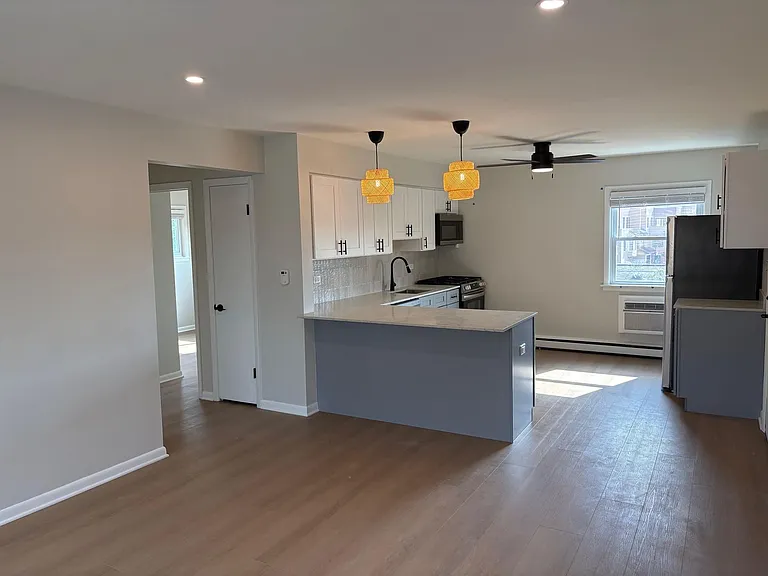 143 Ann St — Photo 9