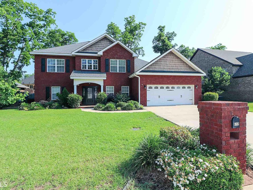 2nd image of 612 Cheshire Dr