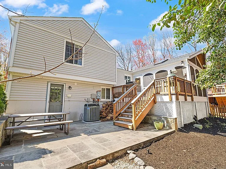 8282 Morning Dew Ct — Photo 37