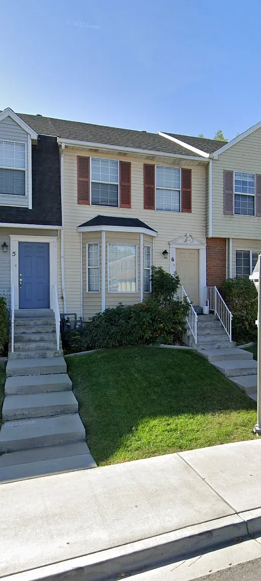 3 bed, 2.5 bath, 1067 sqft, $375 — Photo 1