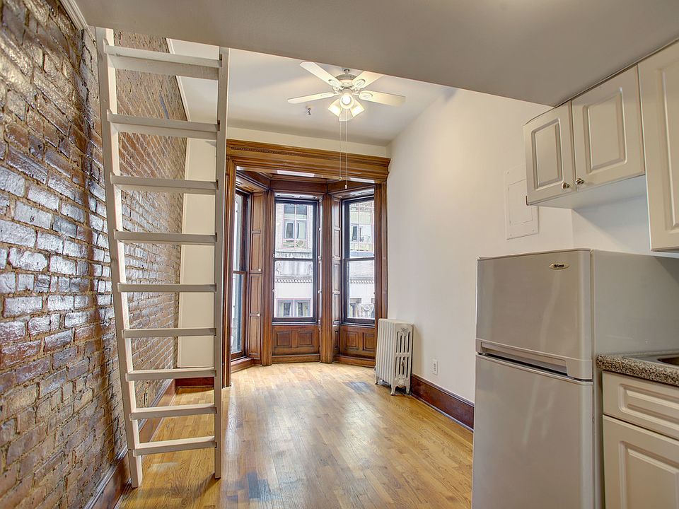 2nd image of 148 W 70th St APT 5