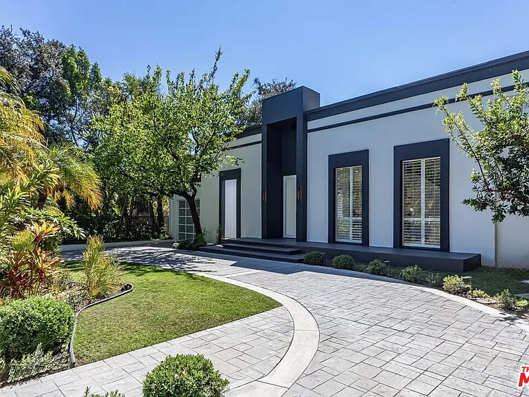 703 N Maple Dr — Photo 36