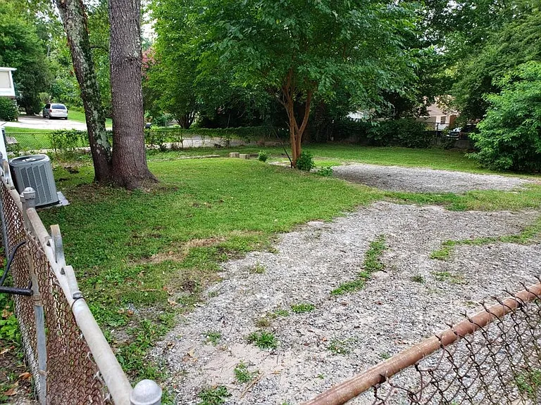 866 Rankin St — Photo 14