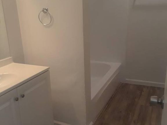 3rd image of 4834 W 118th Pl