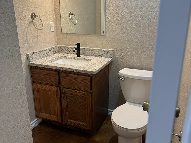 405 E McDonald St #1 — Photo 7