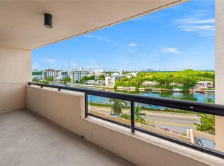 2555 Collins Ave APT 904, Miami Beach, FL 33140