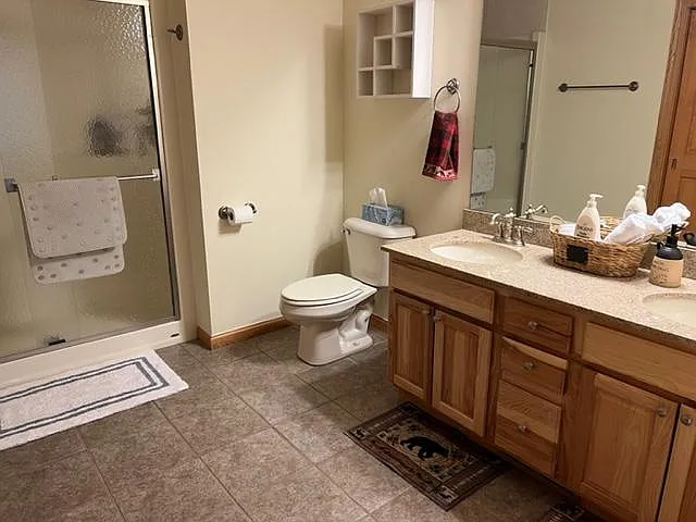 1828 Parkland Dr #403 — Photo 11