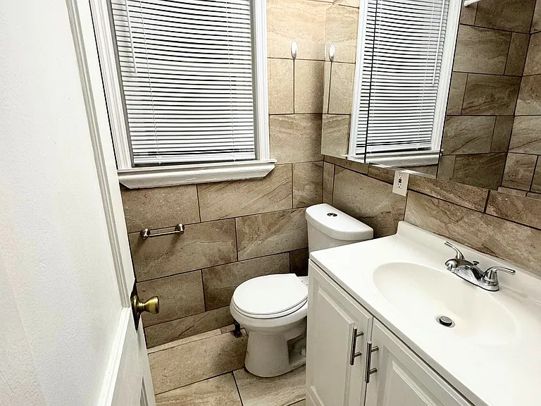 125 W Bodley Ave #1W — Photo 33
