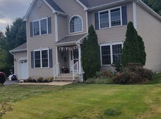 203 Conifer Crest Way, Eatontown, NJ 07724