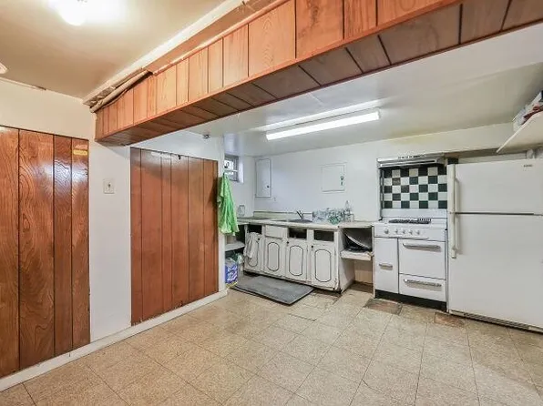 46 Western Avenue image 19 of 36