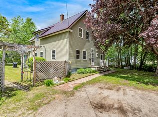 42 N Main St, Mechanic Falls, ME 04256