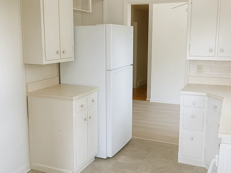 511 W Buckingham Dr — Photo 6
