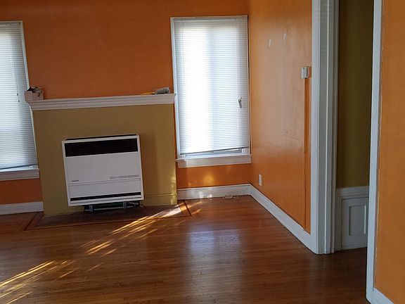3rd image of 6214 S Harvard Blvd