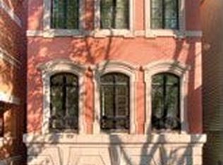 3311 N Lakewood Ave, Chicago, IL 60657