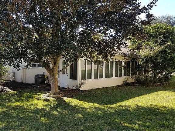 2nd image of 8719 SW 92nd Ln Unit F