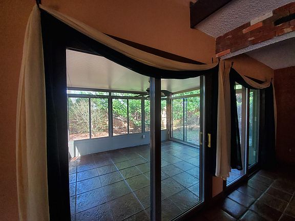 5th image of 1273 Ventura Dr
