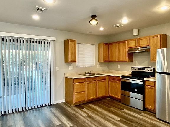 4th image of 219 W Pennsylvania Dr #2
