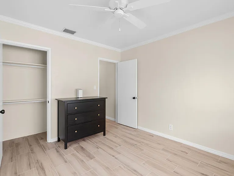 1541 NE 15th Ave #1541 — Photo 15