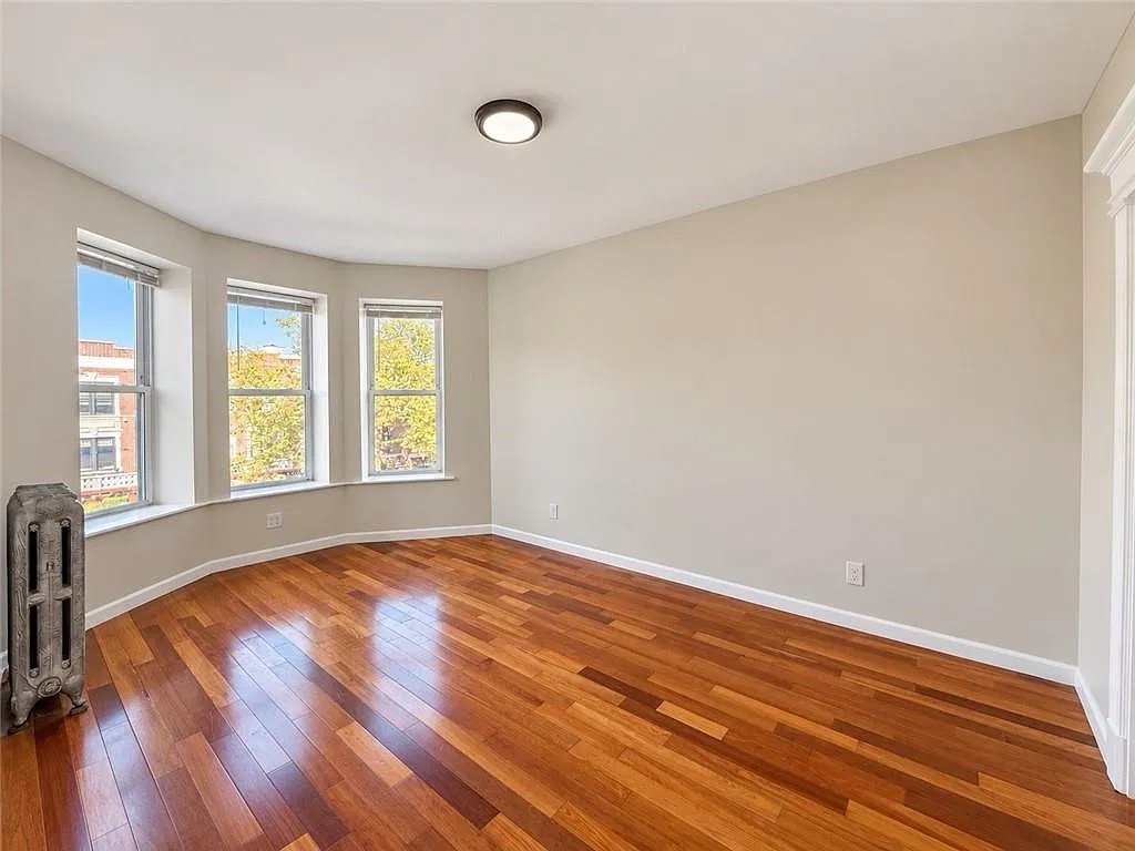 1536 President Street — Photo 4