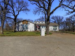 210 Willow Creek Ct, Mansfield, TX 76063