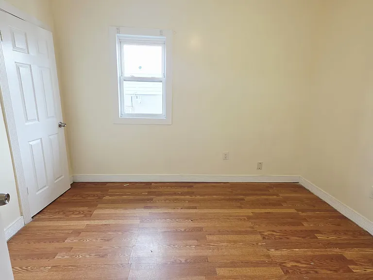 137 Bostwick Ave #1A — Photo 9