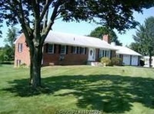 10741 Fingerboard Rd, Ijamsville, MD 21754