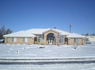 19402 Roanoke Rd, Apple Valley, CA 92307