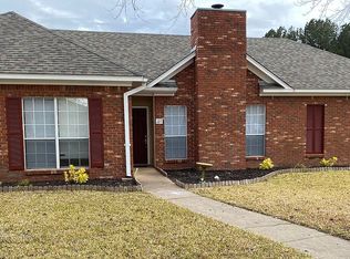 127 Commonwealth Ave, Brandon, MS 39047