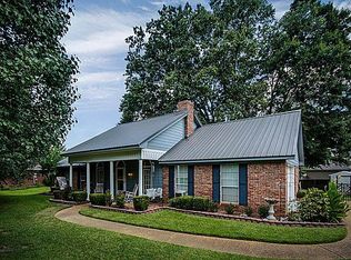 1685 Gregory Dr, Byram, MS 39272