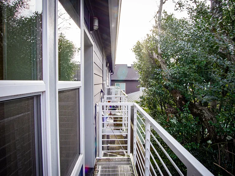 610 SE Spokane St #5 — Photo 10