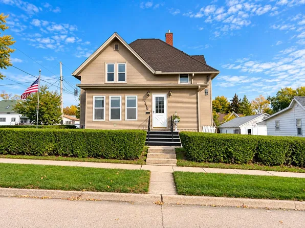 410 E Quarry St, Maquoketa, IA 52060