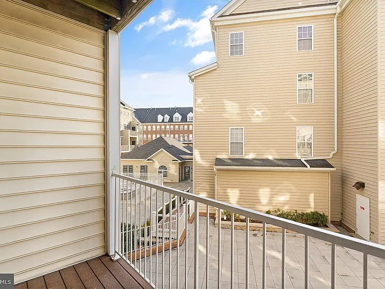 2651 Park Tower Dr #113 — Photo 27