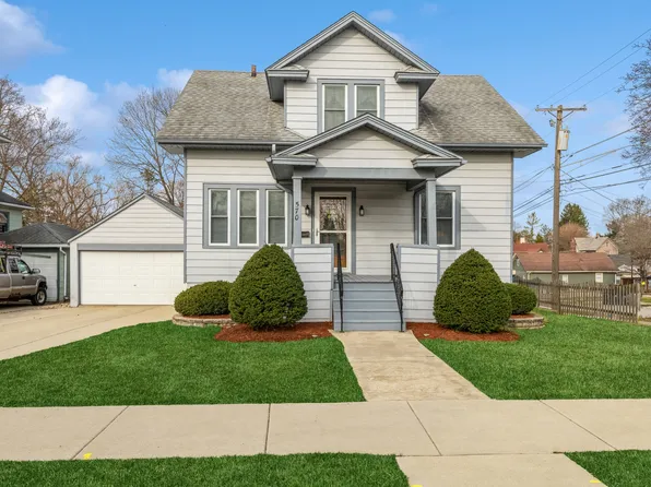 570 Center St, Elgin, IL 60120