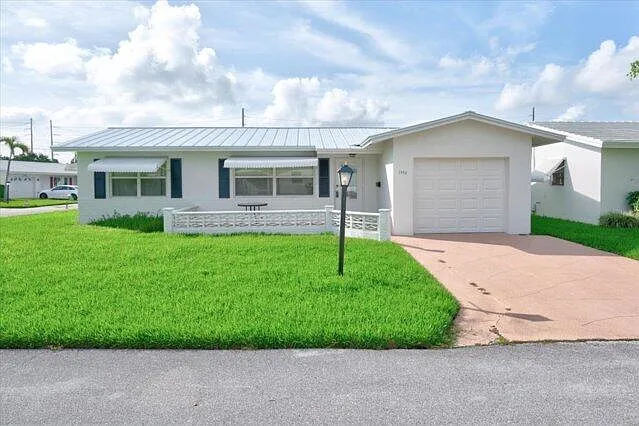 1590 SW 13th Ter