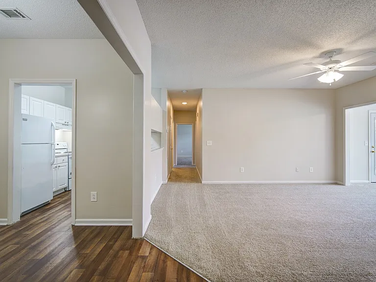 Bristol Park Apartment Homes — Photo 59