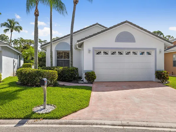 138 Harbor Lake Circle, Greenacres, FL 33413