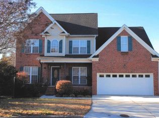 135 Cross Gate Ct, Winston Salem, NC 27106