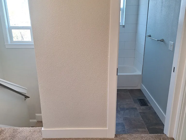 1220 NE 69th Ave — Photo 19