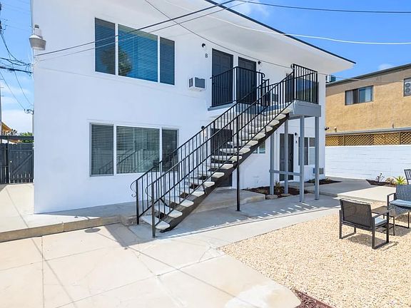 4th image of 3750-3752 Herman Ave