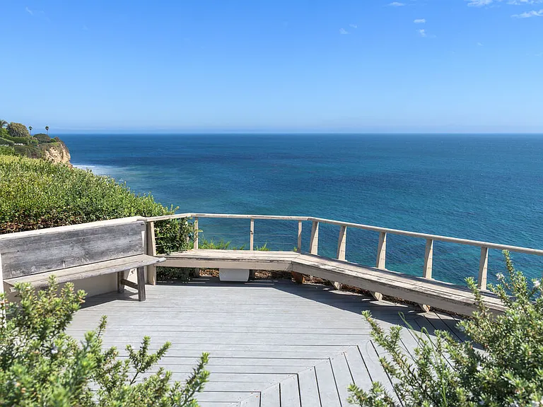 29020 Cliffside Dr — Photo 27
