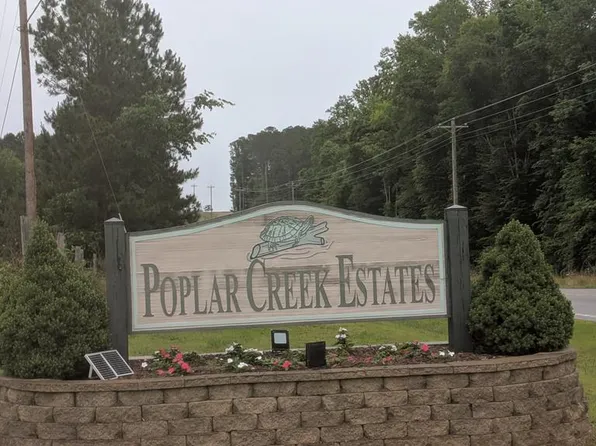 11&11A Marina Rd, Bracey, VA 23919