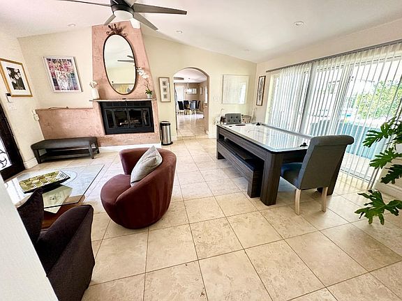 Entry Area - Living Room