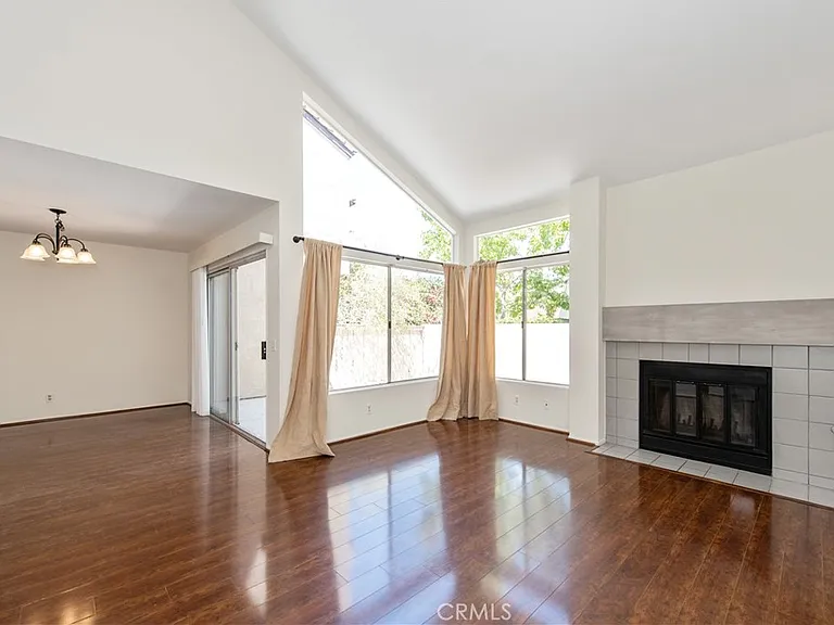 105 Stanford Ct #55 — Photo 5